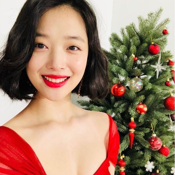  [오늘은 발렌타인 데이] 로맨틱 헤어스타일 추천 #설리 #수영 #수지  