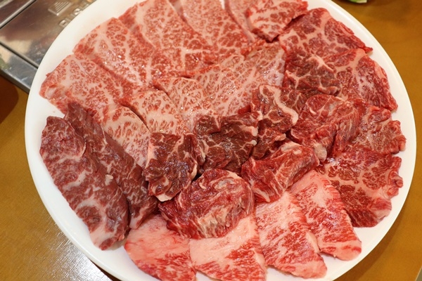 진주 맛집 우렁찬한우, 특수부위를 저렴하게  즐길 수 있어 인기