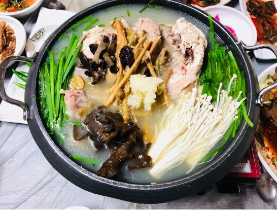 팔공산 맛집 대경식당, 제철 보양식 꿩 요리에 넓은 장소 완비···단체 회식 장소로 이목