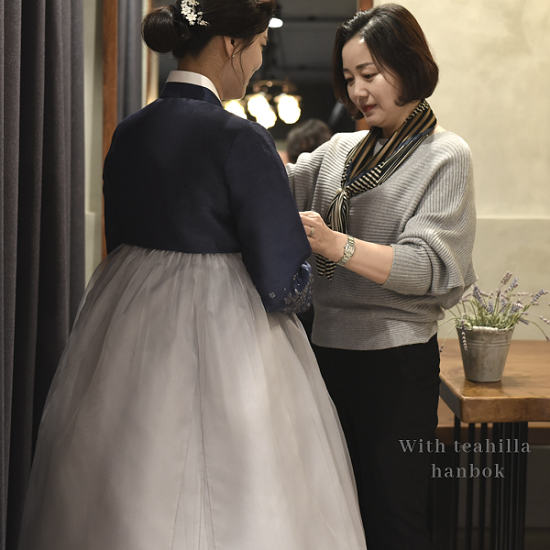 한복 맞춤대여 전문 테힐라, 안산점부터 결혼식 앞둔 신부·혼주 위한 신상 대거 출시
