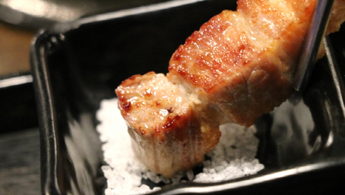 삼겹살 끝판왕으로 소개된 사당역 고기 맛집 숙달돼지, 데이트코스와 회식장소로 주목
