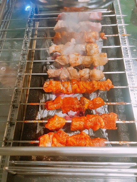 20년 전통의 대한민국 대표 원조 양꼬치 맛집, 동북양꼬치