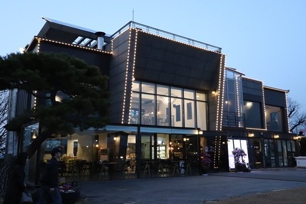 남양주 카페 오로라베이커리카페, 연중무휴로 추석 연휴에도 찾게 되는 카페로 떠올라