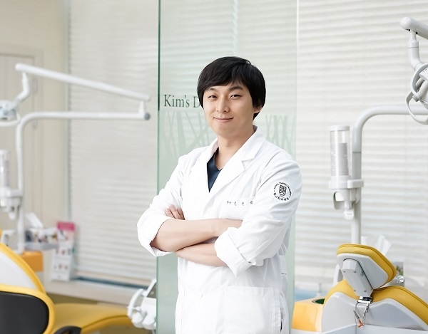 [의학 칼럼] 치주질환, 정기적인 스케일링으로 예방하자