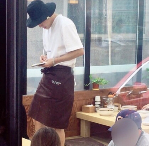 동백꽃 필 무렵 마지막회 화제 속 강하늘 아버지 칼국수 가게서 알바 포착! 위치는?