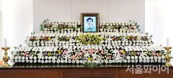 [포토] 故이선균 빈소, 서울대병원 장례식장에 마련