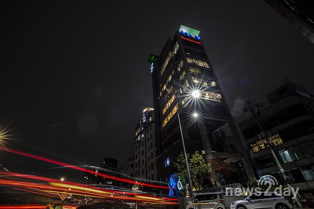 한강의 전망을 한눈에 볼 수 있는 문화공간, 서강8경 아트홀 ‘눈길’