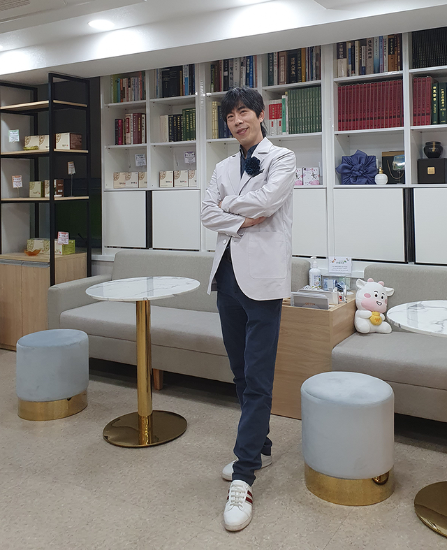 [쓰리잘 송대욱 박사의 식도락食道樂 (11)] 침의 기능과 역할, 구강건조증이 있으면 위염, 역류성 식도염 위험이 증가한다