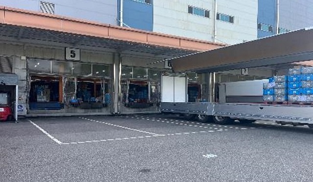 [JOB현장에선] ‘물류센터 에어컨 논쟁’ 쿠팡 “황당 주장” vs. 노조 “모형 에어컨 행진”