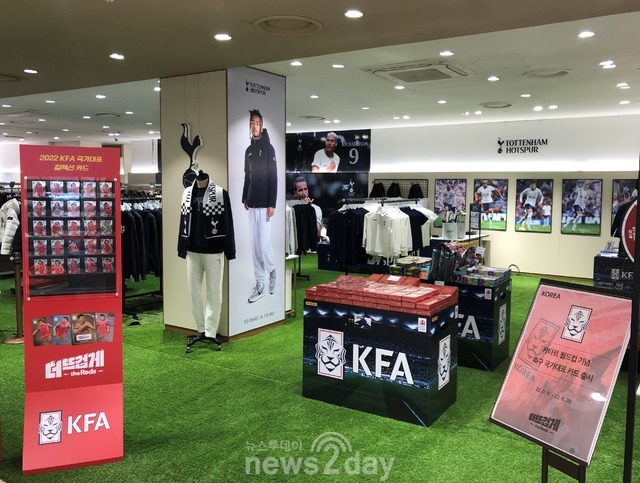 [주말쇼핑정보] 롯데百, 토트넘 팝업‧빕스‧매드포갈릭… 수험표 프로모션 실시