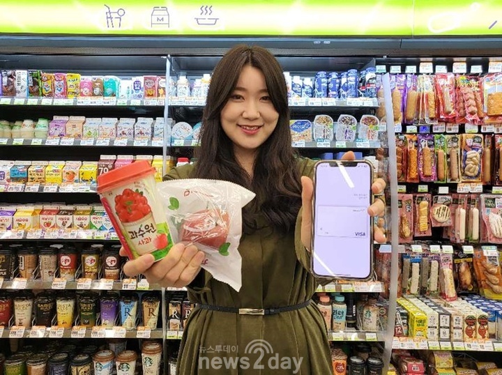 CU‧이마트24‧빽다방 “‘애플페이’로 결제하면 할인‧캐시백”