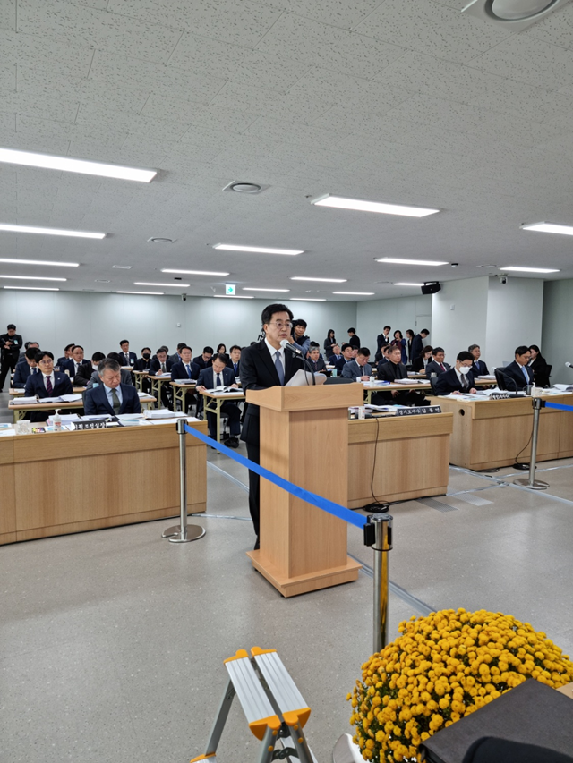 [국감현장] 김동연 경기도 지사, 양평고속도 노선변경 로데이터 있다면 경제성 분석할 것
