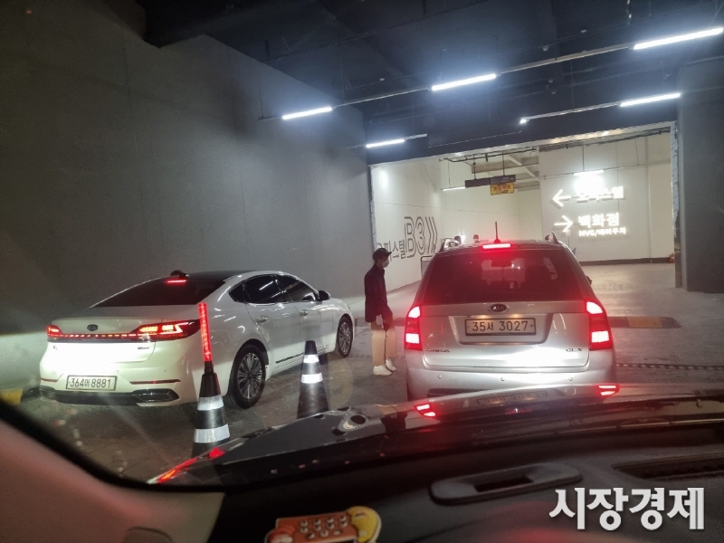 [르포] 압도적 규모, 예술·美食이 가득... 베일 벗은 롯데百 동탄점