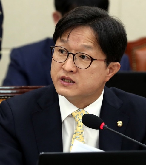 현대위아, 불법파견 정황...사내하청에 공장설비 등 무상으로 퍼줘
