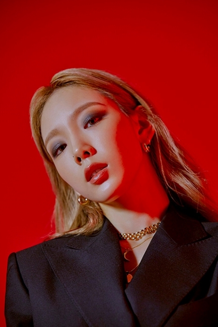 태연, 정규 2집 타이틀곡 불티로 음원차트 1위 싹쓸이