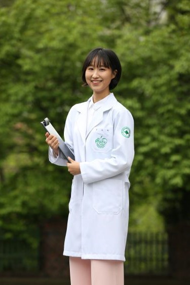 “의료봉사, 환자들과 건강한 소통을 할 수 있는 창구”