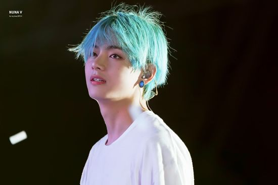 아이돌과 팬 사이의 경계가 없는 방탄소년단 뷔!