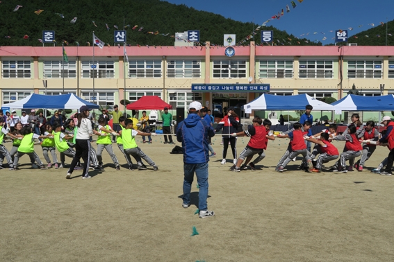의성 춘산초， `즐거운 행복드림 한마당` 행사