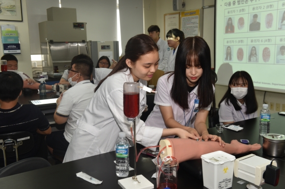 대구한의대 ˝진로캠프서 꿈 디자인하세요˝