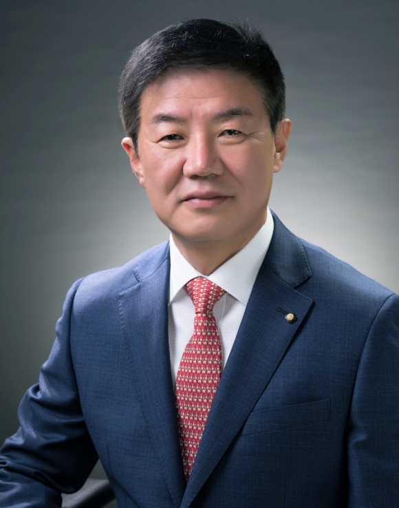 `이마트 희망배달마차 성품 기탁식` 참석