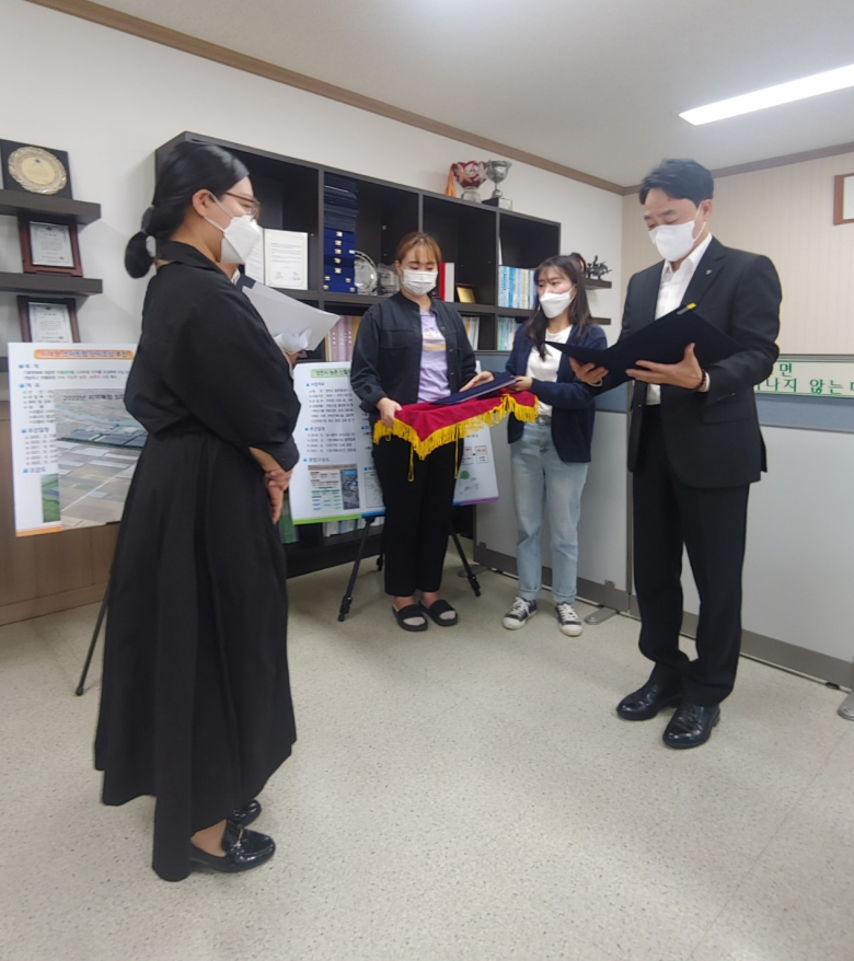 예술기업 큐아트, 제1회 영천 포도피플 선발대회 심사 참여