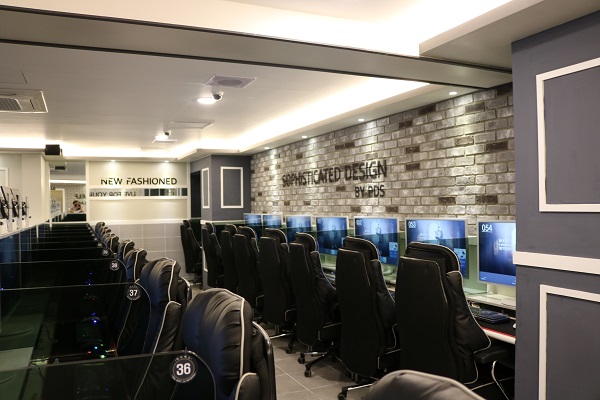  피디에스PC방, 산토리니 신규 인테리어 컨셉 런칭 주목 