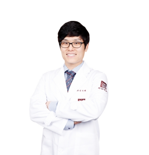 [인터뷰] 하늘마음한의원 부산덕천점 김기배 원장 아토피, 피부만의 문제 아냐…면역력 높이고 독소 배출해야