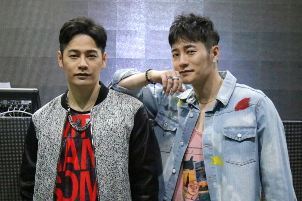 원조 아이돌 인앤추, 디스코와 하우스 장르 결합한 신곡…컴백 초읽기