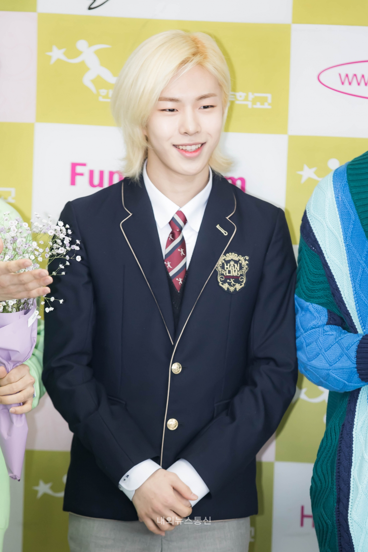 [포토] 뉴키드(Newkidd) 휘 오늘부터 고등학생 (한림연예예술고등학교 입학식)