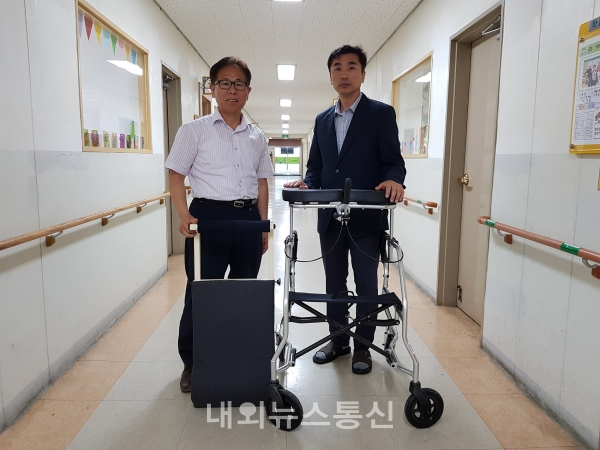대구보명학교 육심용 교사, 직접 발명·제작한 물품 기증