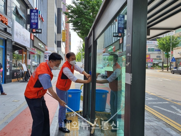 경륜경정사업본부 천안지점, 부성1동 버스승강장 대청소
