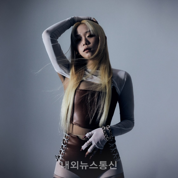 브린, EP 앨범 SILKMOTH 발매