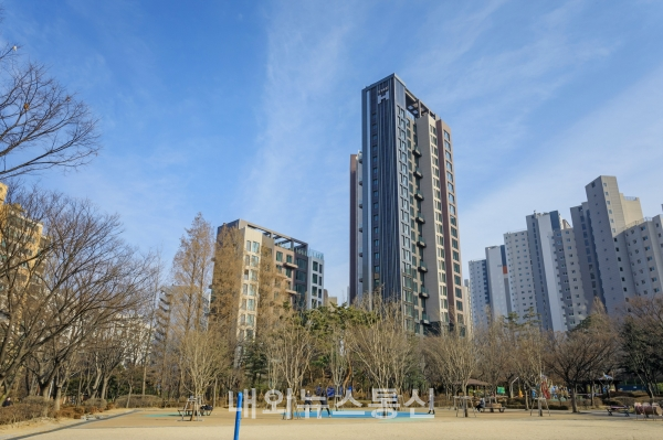 디에이치, 1월 디에이치 포레센트, 6월 디에이치 라클라스 입주