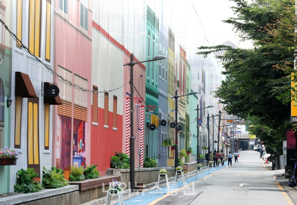 삼성동 GBC 가설울타리 강남 속 나나랜드로 재탄생