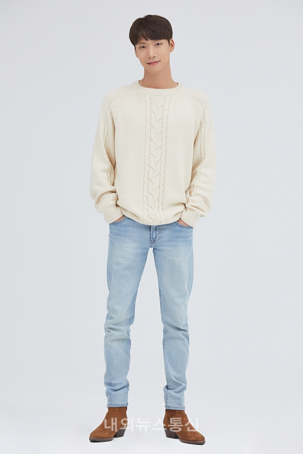 최우진, 스타뮤직컴퍼니와 전속 계약 체결
