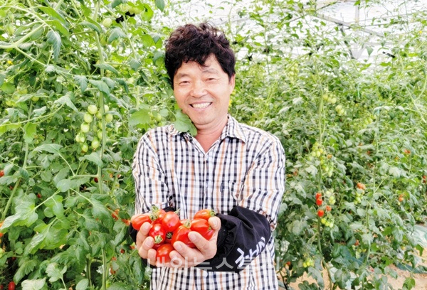 충주시, 친환경 미생물로 농가에 활력을!