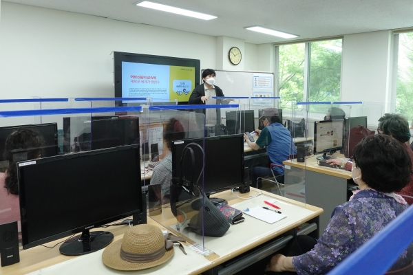 사회적협동조합 크리에이티브 울림, 노인 디지털 교육 사회공헌 펼쳐