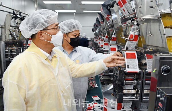 한국농수산식품유통공사 김춘진 사장, 유망 중소식품기업 수출역량 강화 나서