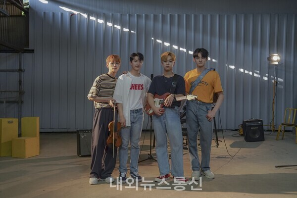 루시(LUCY), 신예은의 볼륨을 높여요 고정 게스트 합류