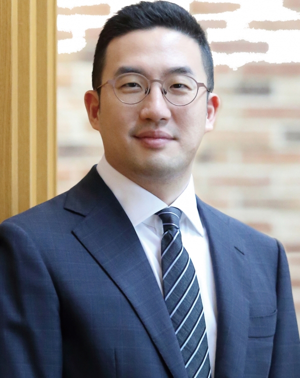 LG, 권영수 대표 사임...구광모 회장 단독체제 돌입
