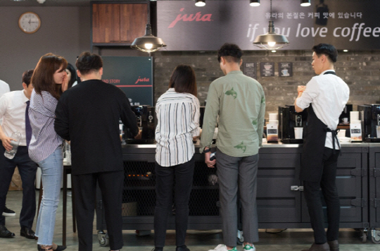 공유 오피스 확산에 오피스 커피머신 매출도 덩달아↑
