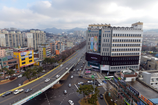 <추석특집- 내고향에선 지금…광주 남구 제2의 중흥 시험대 오른 백운광장…>