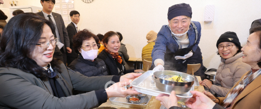이번엔 청소년이다 광주 서구 천원국시 3호점 개소