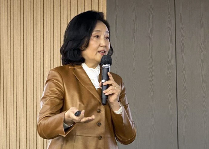 박영선, 국무총리설 보도에 협치 긴요한 시기라 생각해