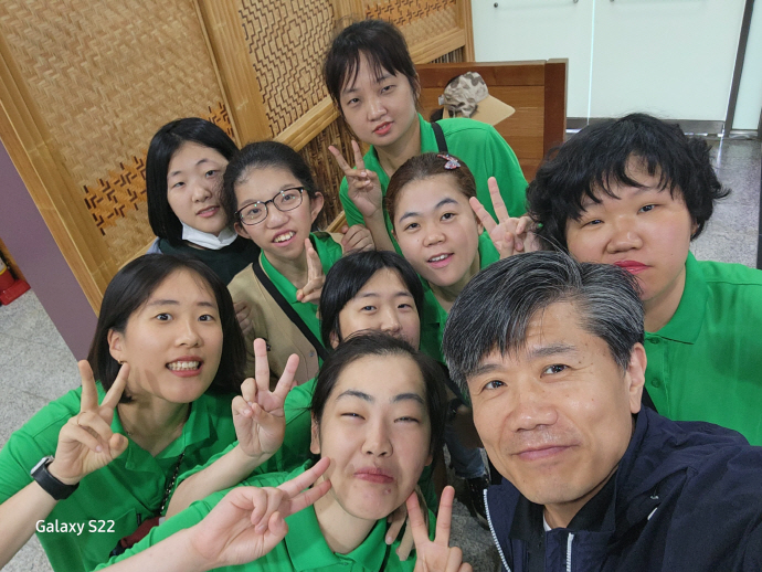 [사회적 기업에 관심을]수익이 아닌, 고용을 위해 빵을 팝니다