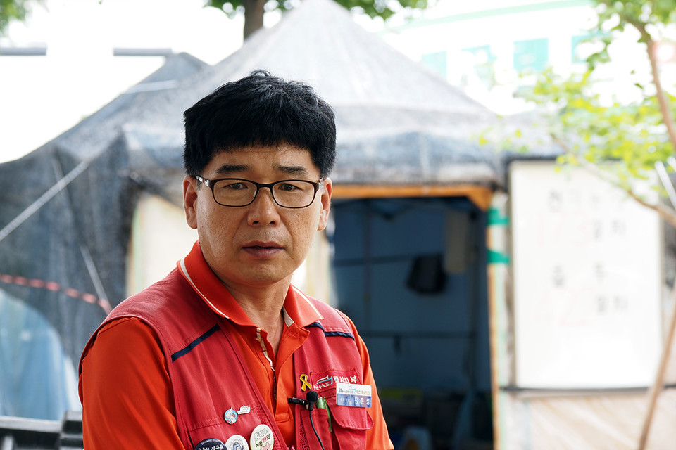 천막농성 벌이는 택시노동자
