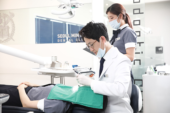  치과진료상식…임플란트 치료 전 병원 선택에 신중해야 