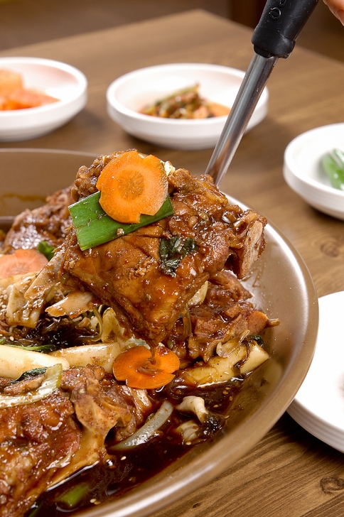 [오늘 뭐 먹지?] 맛있는 찜닭 만드는 세 가지 방법