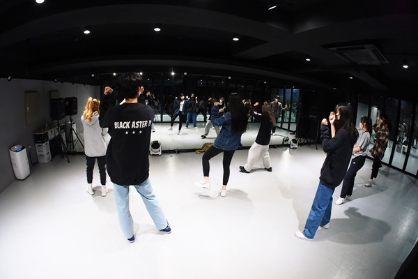 분당댄스학원 엘제이댄스 실전 경험 할 수 있어 눈길