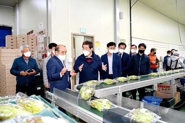김천시, 농산물종합유통타운 조성을 위한 견학